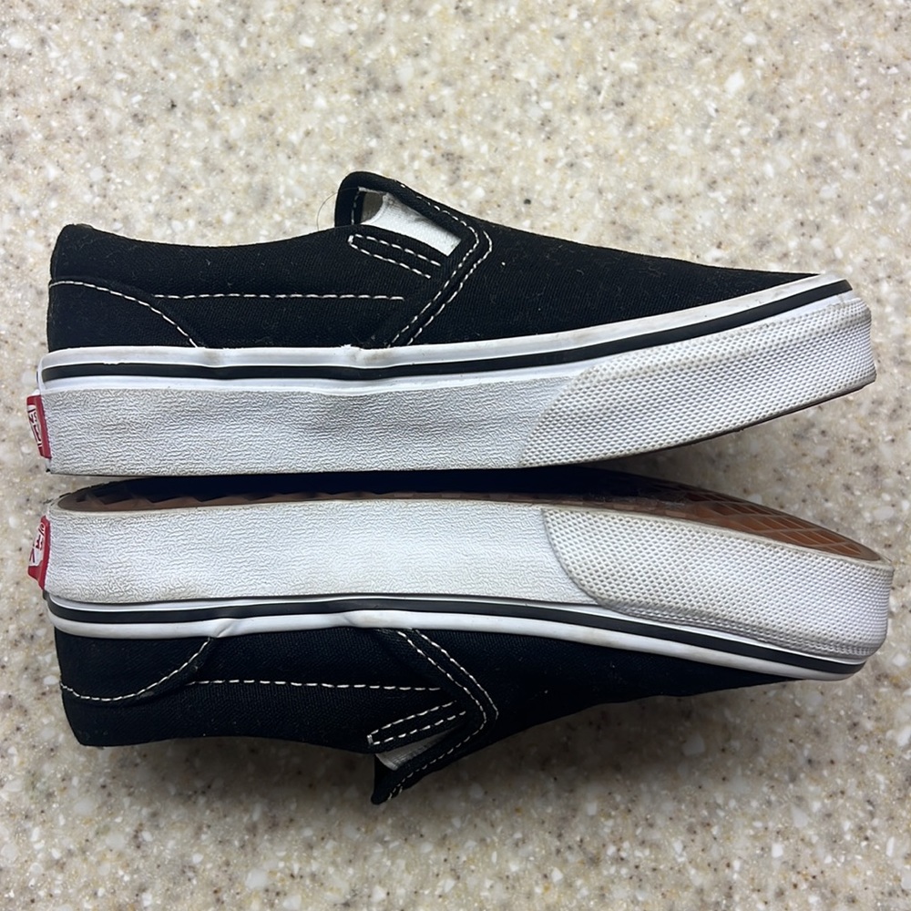 Vans - Picture 4 of 6